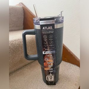 NWT Hydragear Atlas 40 oz MEGA SIZE stainless steel tumbler